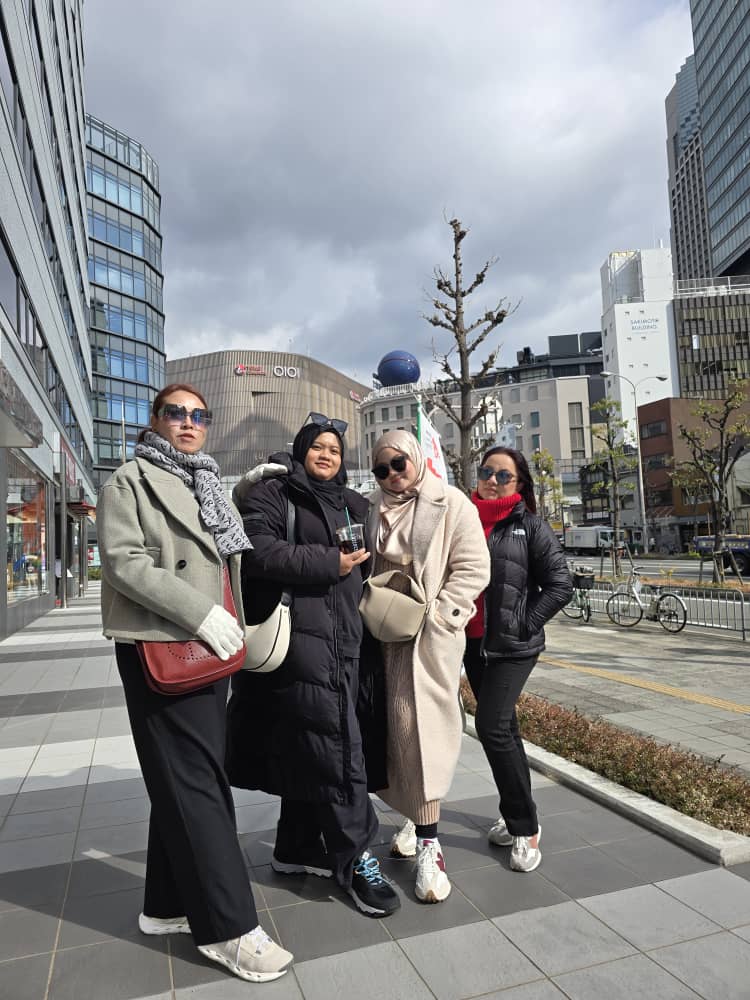 Japan with our people photograph 2