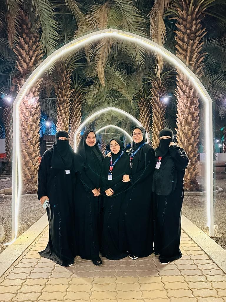 Umrah with family photograph 5